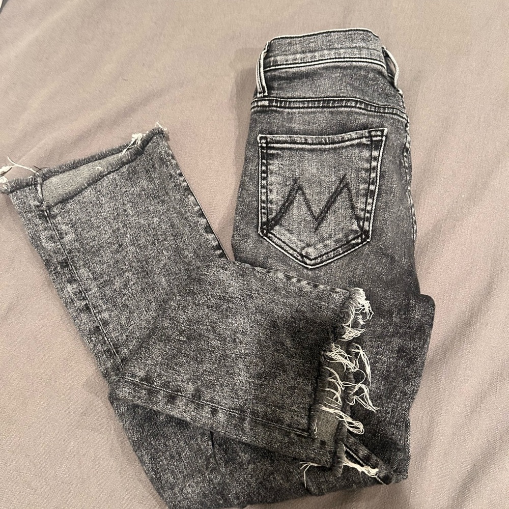 Mother Crop Step Fray